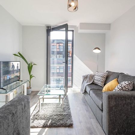 New Build - 2 Bed Snug Modern Apartment - Juliet Balcony - Roof Top Terrace - Digbeth, Birmingham City Centre - Free Netflix & Smart Tv Zewnętrze zdjęcie
