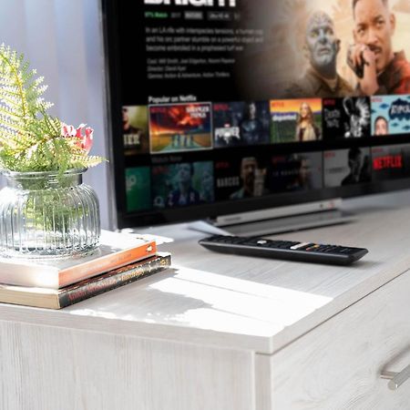 New Build - 2 Bed Snug Modern Apartment - Juliet Balcony - Roof Top Terrace - Digbeth, Birmingham City Centre - Free Netflix & Smart Tv Zewnętrze zdjęcie