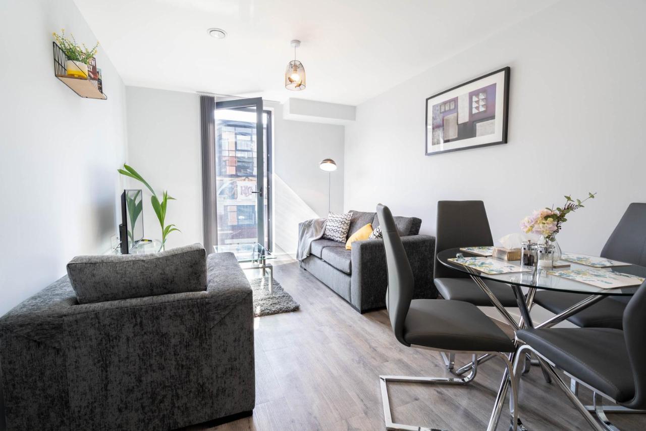 New Build - 2 Bed Snug Modern Apartment - Juliet Balcony - Roof Top Terrace - Digbeth, Birmingham City Centre - Free Netflix & Smart Tv Zewnętrze zdjęcie