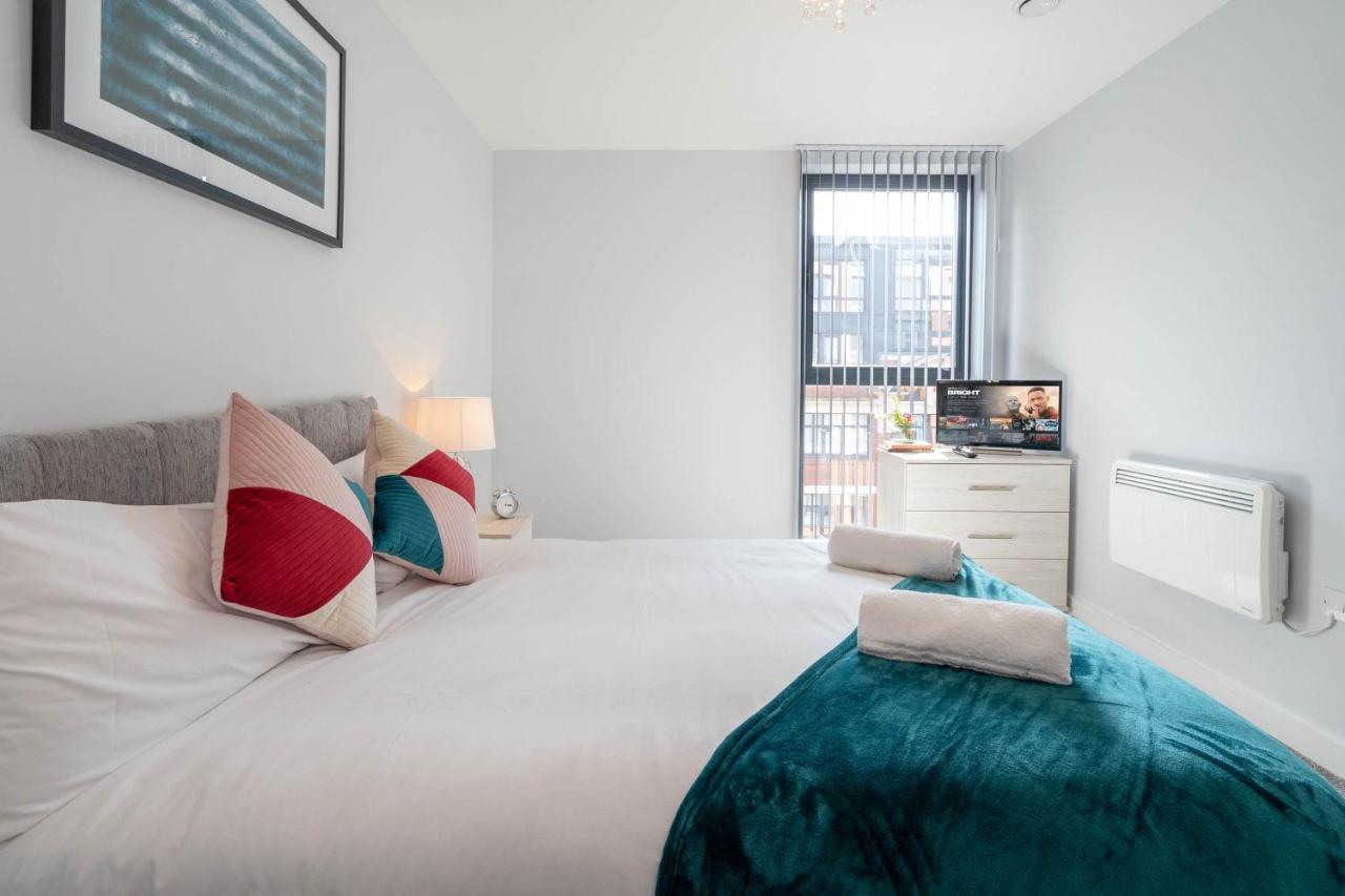 New Build - 2 Bed Snug Modern Apartment - Juliet Balcony - Roof Top Terrace - Digbeth, Birmingham City Centre - Free Netflix & Smart Tv Zewnętrze zdjęcie